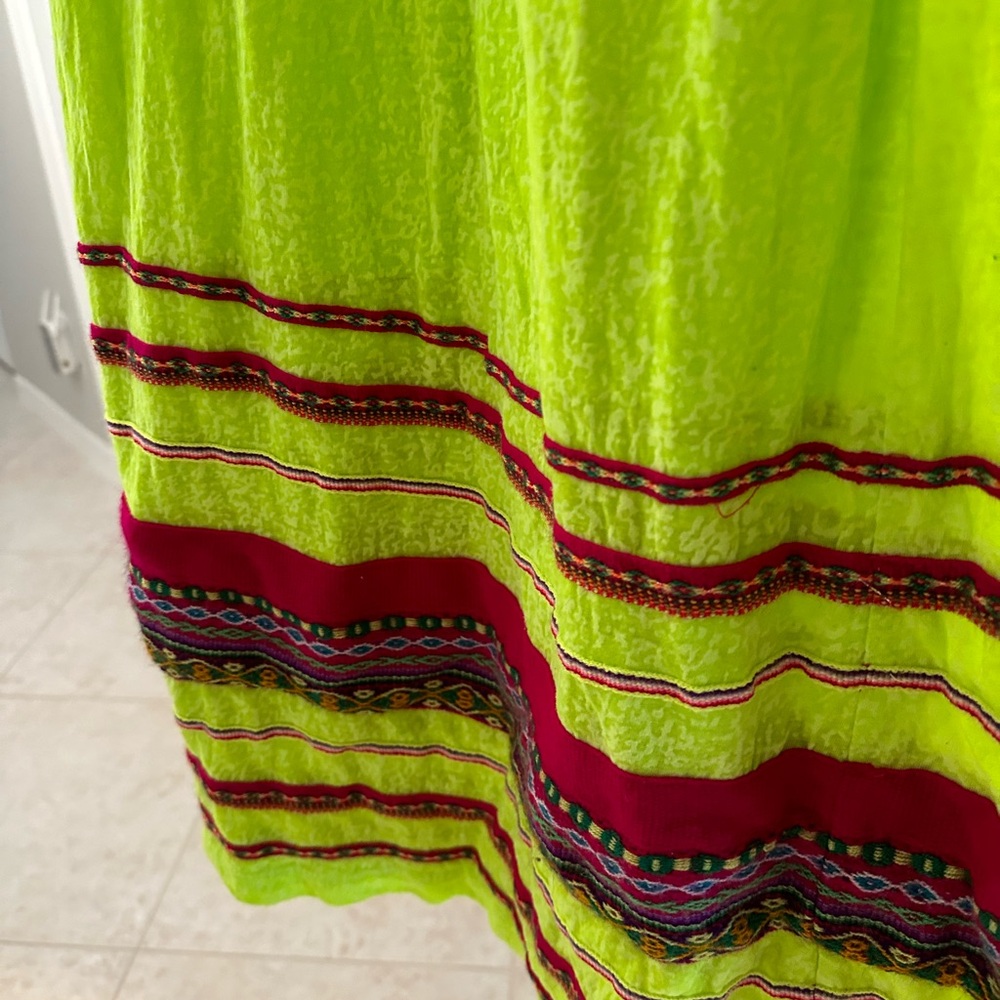 Pitusa cotton gown from Peru